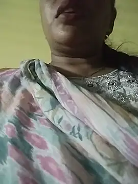 Snapshot of Monika_telugu_queen chatting on 07-02-26, 08:15 Monika telugu queen online show from 07-02-26, 08:15