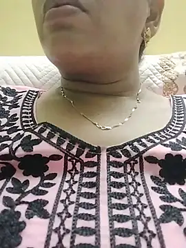 Snapshot of Monika_telugu_queen chatting on 06-21-26, 06:57 Monika telugu queen online show from 06-21-26, 06:57