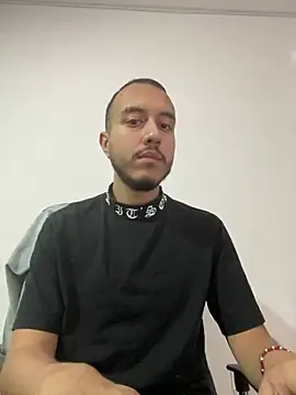Snapshot of cristianstone2 chatting on 04-18-26, 02:30 cristianstone2 online show from 04-18-26, 02:30
