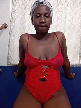 Snapshot of DimpleQueen_01 chatting on 05-20-26, 02:47 DimpleQueen 01 online show from 05-20-26, 02:47