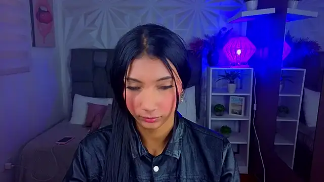 Snapshot of Perlaa_moon_ chatting on 07-14-26, 07:09 Perlaa moon online show from 07-14-26, 07:09