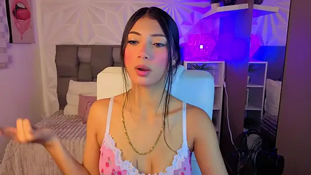 Snapshot of Perlaa_moon_ chatting on 06-01-26, 12:38 Perlaa moon online show from 06-01-26, 12:38