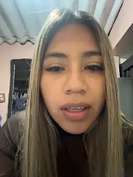 Kimmiebellarie online show from 06-19-26, 02:06