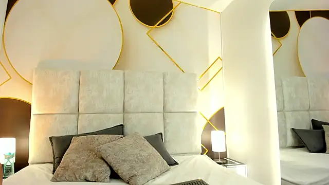 Liney09  online show from 04-14-26, 07:41