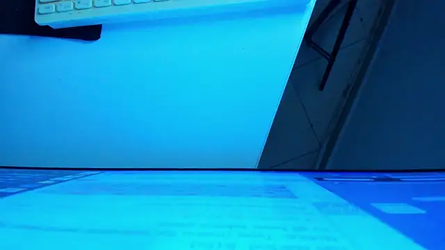 Snapshot of britanny_jones1 chatting on 06-18-26, 04:11 britanny jones1 online show from 06-18-26, 04:11