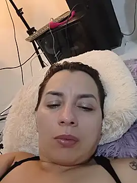 Snapshot of Sofia_Mature_ chatting on 05-31-26, 04:57 Sofia Mature online show from 05-31-26, 04:57