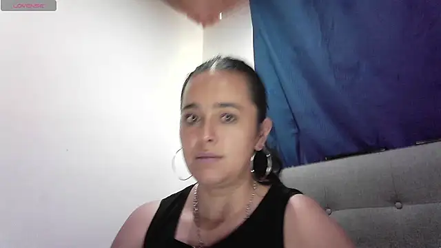 Snapshot of Estefany-magic chatting on 07-01-26, 05:02 Estefany-magic online show from 07-01-26, 05:02