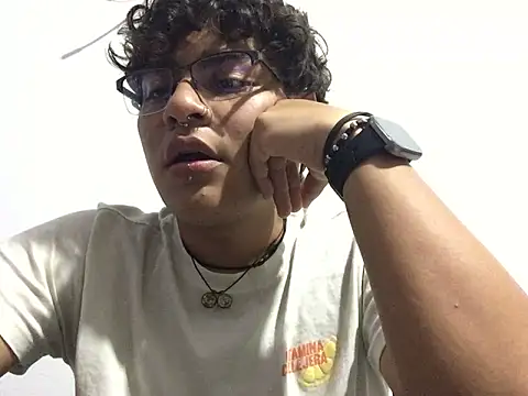 Snapshot of xhecho_uzumaki chatting on 06-20-26, 05:34 xhecho uzumaki online show from 06-20-26, 05:34