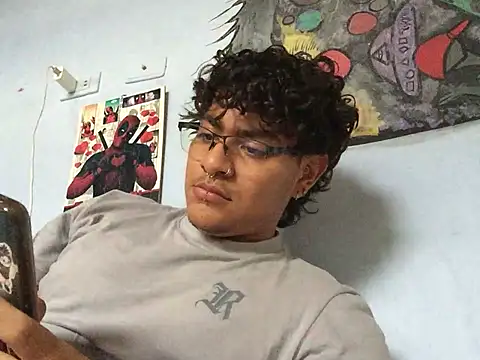 Snapshot of xhecho_uzumaki chatting on 07-19-26, 10:39 xhecho uzumaki online show from 07-19-26, 10:39