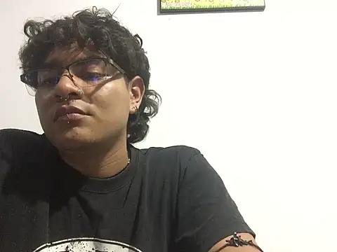 Snapshot of xhecho_uzumaki chatting on 05-17-26, 04:23 xhecho uzumaki online show from 05-17-26, 04:23