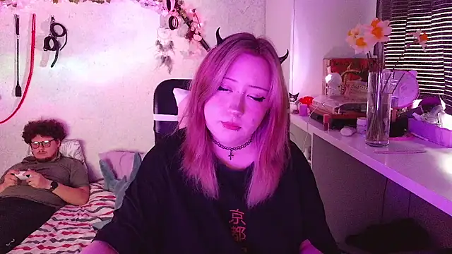 Snapshot of plumpy_girl chatting on 04-12-26, 03:48 plumpy girl online show from 04-12-26, 03:48