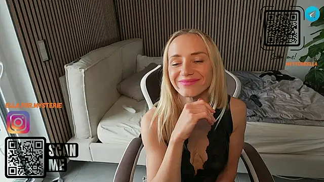 Ella Mysterie online show from 05-03-26, 03:15