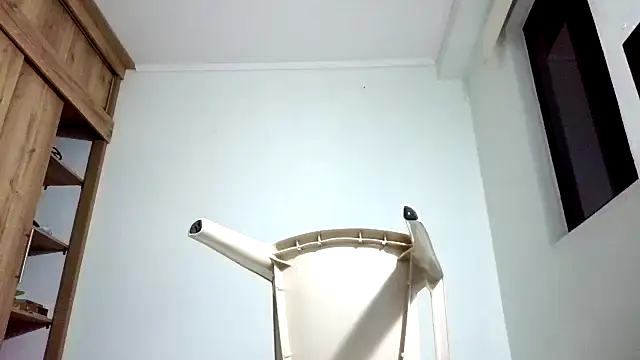 Snapshot of andrew_1520 chatting on 11-06-25, 11:20 andrew 1520 online show from 11-06-25, 11:20