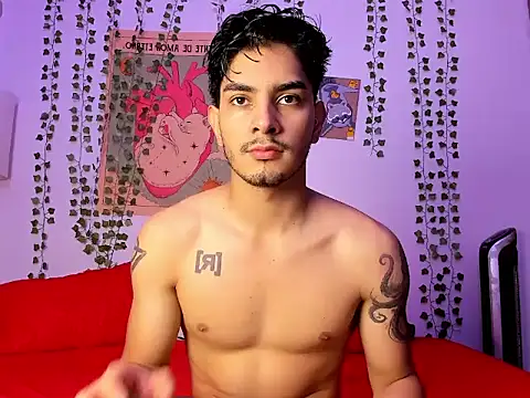 Snapshot of JaxJinx chatting on 04-17-26, 12:46 JaxJinx online show from 04-17-26, 12:46