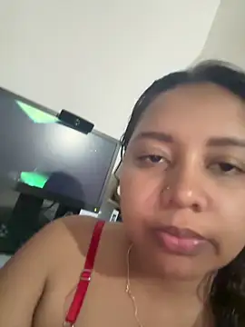 Snapshot of Ninibella chatting on 06-16-26, 02:00 Ninibella online show from 06-16-26, 02:00