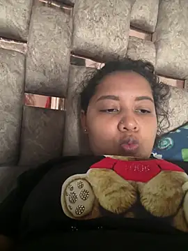 Snapshot of Ninibella chatting on 07-21-26, 02:29 Ninibella online show from 07-21-26, 02:29
