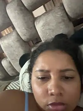Snapshot of Ninibella chatting on 07-19-26, 03:59 Ninibella online show from 07-19-26, 03:59