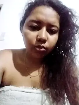 Snapshot of Ninibella chatting on 06-11-26, 10:12 Ninibella online show from 06-11-26, 10:12