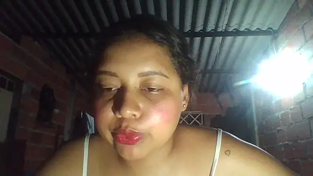 Snapshot of Ninibella chatting on 04-28-26, 01:59 Ninibella online show from 04-28-26, 01:59