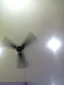 Snapshot of 10th_girl chatting on 04-11-26, 04:43 10th girl online show from 04-11-26, 04:43