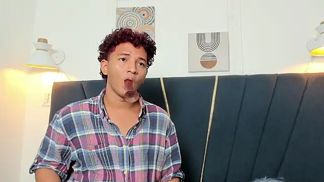 Snapshot of lio_cum23 chatting on 04-15-26, 05:50 lio cum23 online show from 04-15-26, 05:50