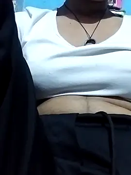 Snapshot of Liviya__225__ chatting on 04-12-26, 09:34 Liviya 225 online show from 04-12-26, 09:34