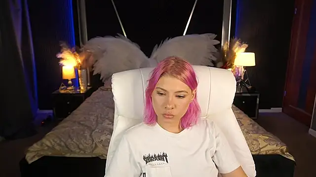 PinkyTrix online show from 07-14-26, 07:20
