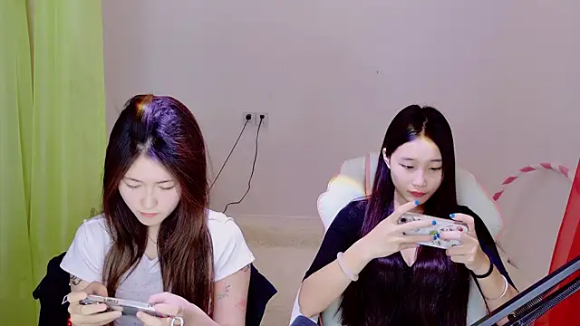 Xiongchumo1120 online show from 05-07-26, 02:27