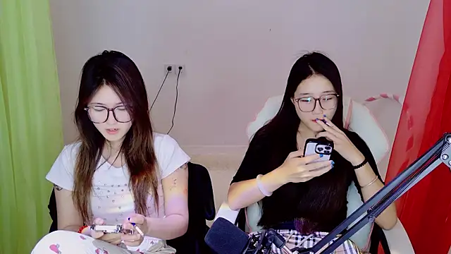 Xiongchumo1120 online show from 05-15-26, 03:04