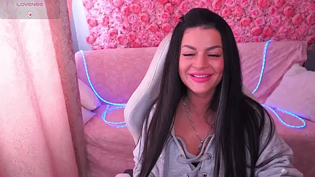 BlackFoxyyy online show from 04-13-26, 01:48