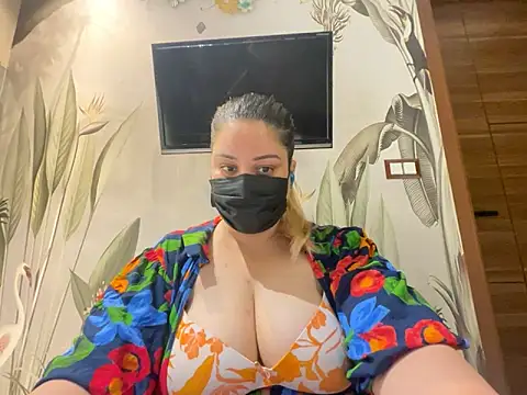 Snapshot of kavyasingh36 chatting on 06-02-26, 10:48 kavyasingh36 online show from 06-02-26, 10:48