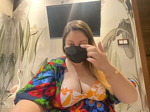Snapshot of kavyasingh36 chatting on 04-20-26, 03:35 kavyasingh36 online show from 04-20-26, 03:35