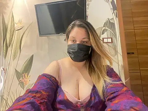 Snapshot of kavyasingh36 chatting on 05-09-26, 09:56 kavyasingh36 online show from 05-09-26, 09:56