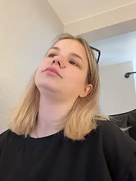 KimEvanss online show from 06-24-26, 05:17