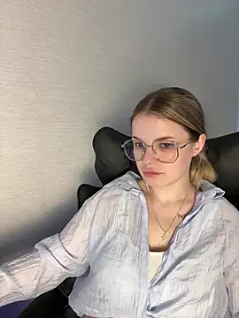 KimEvanss online show from 07-19-26, 05:16