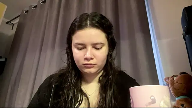 Snapshot of LonnaVandal chatting on 05-06-26, 05:50 LonnaVandal online show from 05-06-26, 05:50