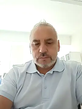 Snapshot of andrexl_eather chatting on 04-13-26, 07:51 andrexl eather online show from 04-13-26, 07:51