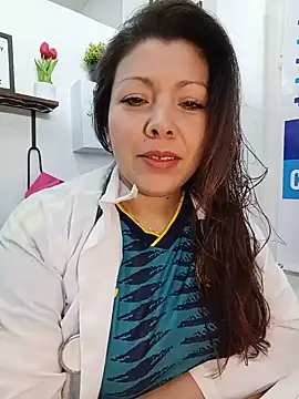 Snapshot of SARA_21- chatting on 06-27-26, 01:06 SARA 21- online show from 06-27-26, 01:06