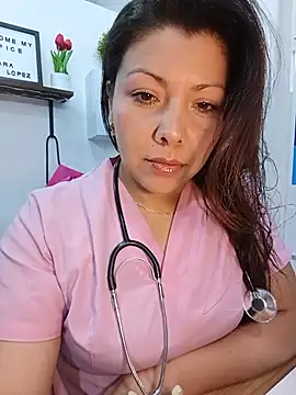 Snapshot of SARA_21- chatting on 06-30-26, 01:22 SARA 21- online show from 06-30-26, 01:22