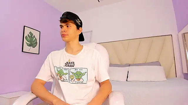 Snapshot of Angel_wish_ chatting on 04-15-26, 03:23 Angel wish online show from 04-15-26, 03:23