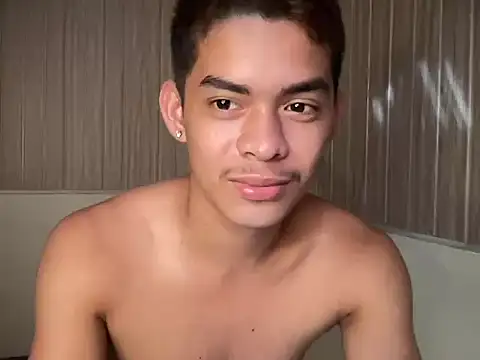 yourhotasian jhonpol16 online show from 06-02-26, 01:16