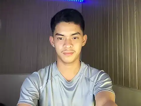 yourhotasian jhonpol16 online show from 04-28-26, 07:40