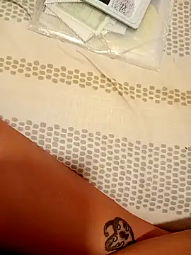 Gabrielaminha online show from 04-22-26, 05:14