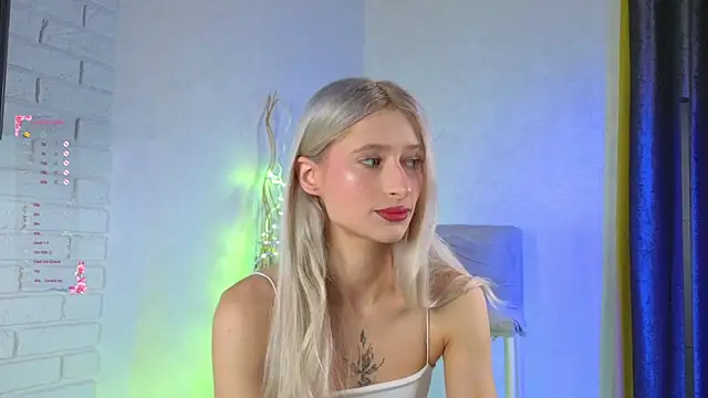 LuxuryBarbie online show from 07-04-26, 07:15