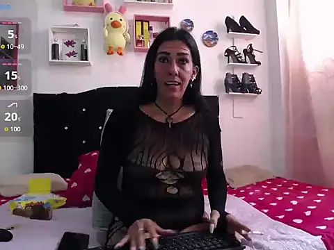 La-gata- online show from 04-12-26, 06:22