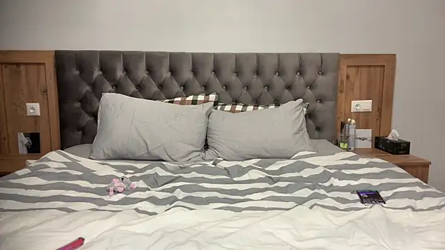 call me sweety online show from 04-15-26, 06:34