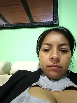 Snapshot of Tamaraxxx_hot chatting on 05-04-26, 02:15 Tamaraxxx hot online show from 05-04-26, 02:15