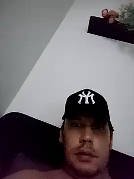 HugoEspada1 online show from 04-14-26, 05:40