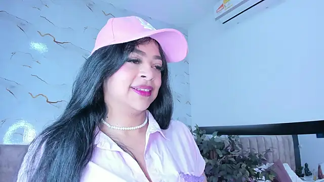 Candicewayne online show from 06-18-26, 11:04