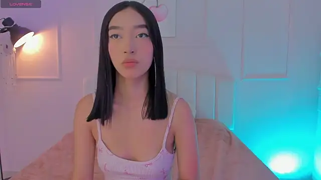 Iam Milly  online show from 05-10-26, 03:32